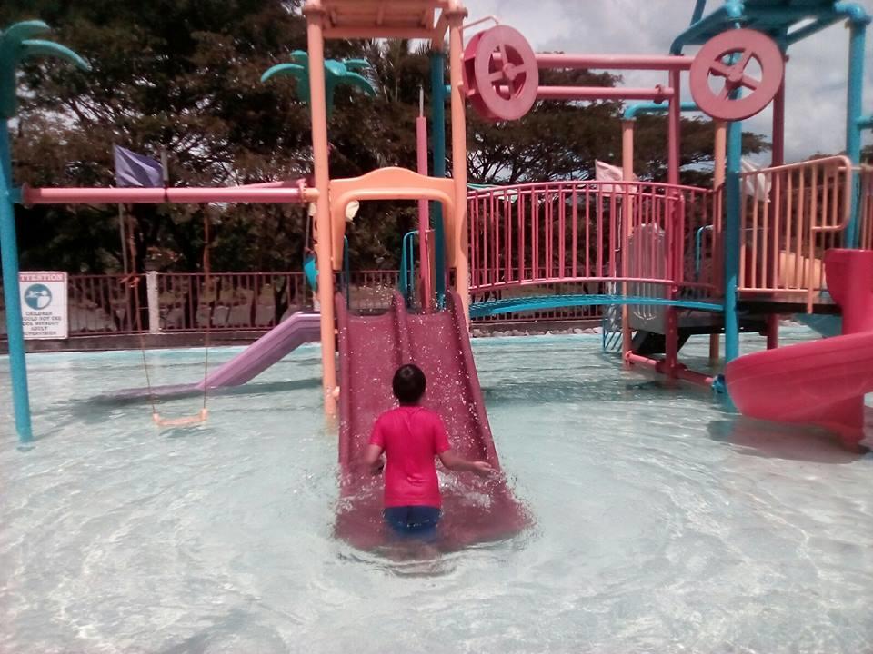 Gazebo Pools And Restaurant Hotel Cabadbaran Exterior photo